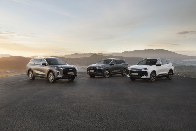 Ebro aplica descuentos en sus vehículos híbridos enchufables tras las ayudas del Plan Auto+