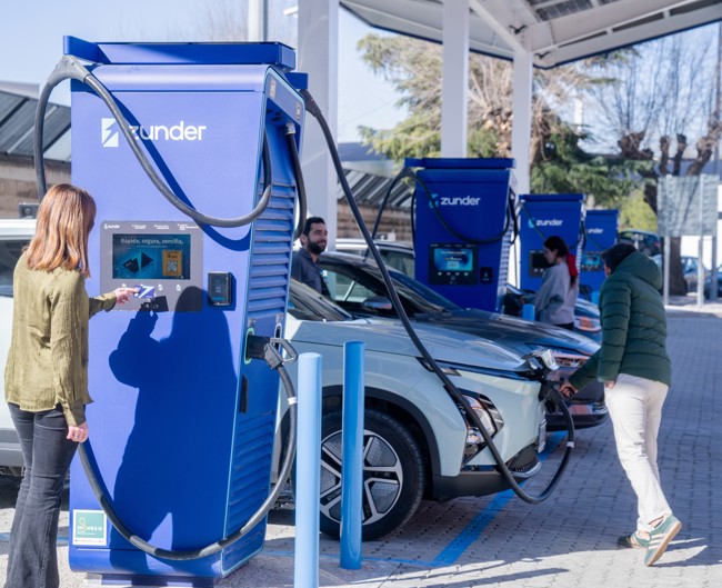 El 71% de los conductores utilizará su vehículo eléctrico para largos recorridos esta Semana Santa