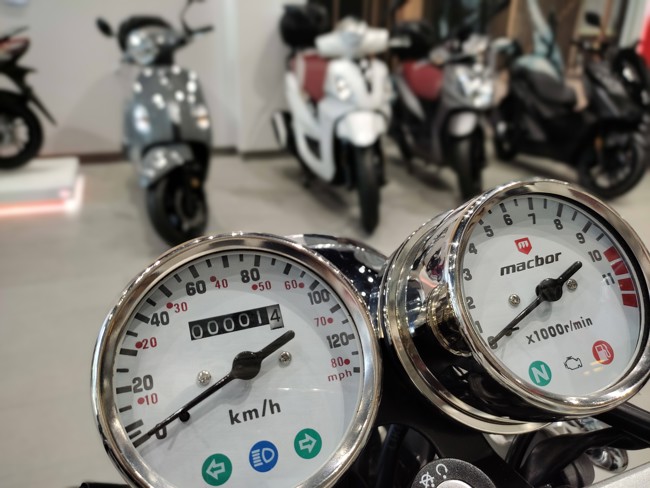 Las matriculaciones de vehículos ligeros crecen un 26,6% en el primer trimestre