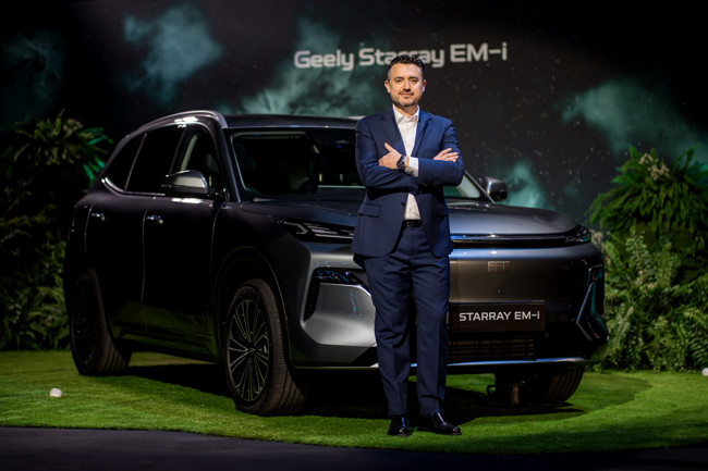 Geely arma su equipo directivo en España para iniciar su expansión en el país