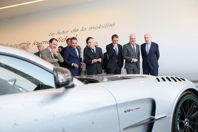 Presidente de Mercedes-Benz España visita muestra en Mobility City: "Es una ventana a nuestra historia"
