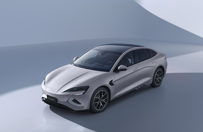 BYD renueva su berlina Seal con más espacio, tecnología y precios desde 41.990 euros en España