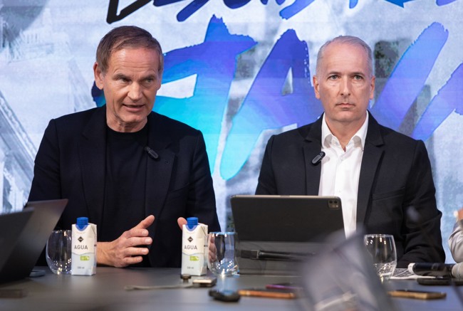 Oliver Blume (Grupo Volkswagen) pide flexibilidad para adaptarse a los objetivos de emisiones de la UE