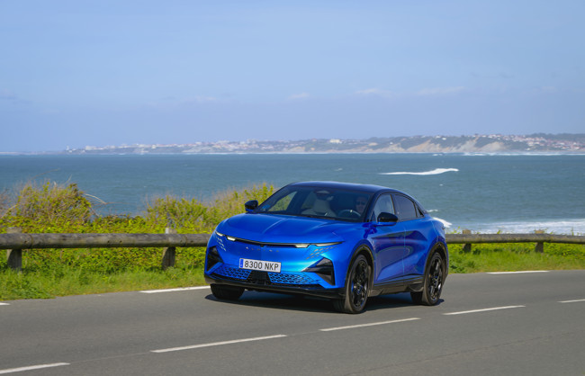 Alpine lanza el A390, su nuevo fastback eléctrico con 400 CV, 557 km de autonomía y desde 67.500 euros