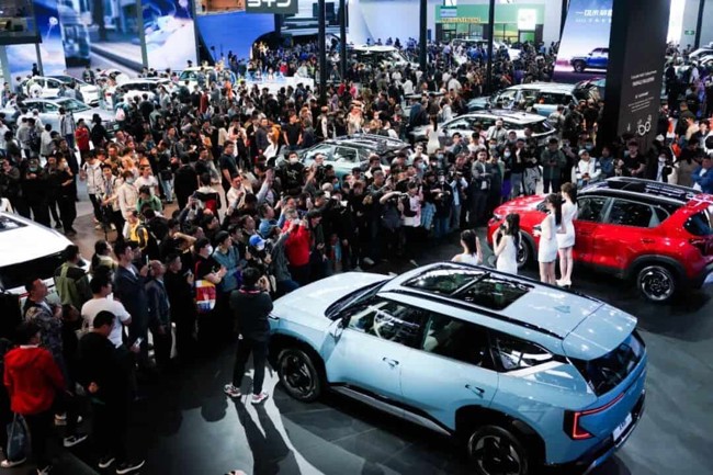 Las marcas chinas despliegan su catálogo de novedades en el Salón del Automóvil de Pekin