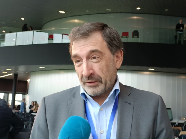 Anfac aboga por "algún tipo de ayuda fiscal" para electrificar las flotas en España