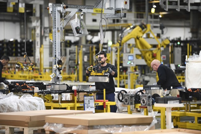 Stellantis prepara la producción de vehículos de Leapmotor en Madrid y un nuevo Opel en Figueruelas