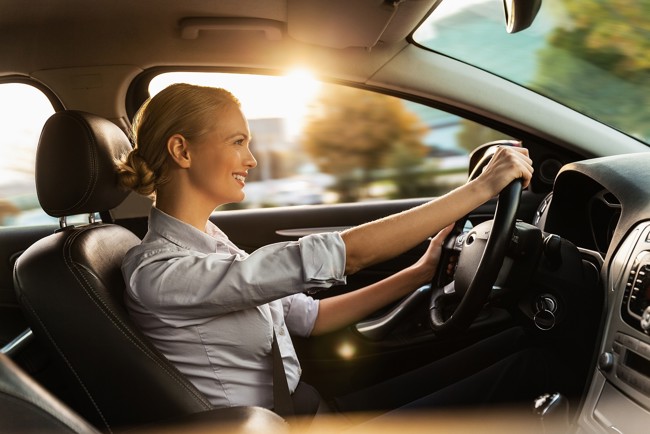 El 40% de los particulares en España preferiría tener un coche en renting antes que comprarlo
