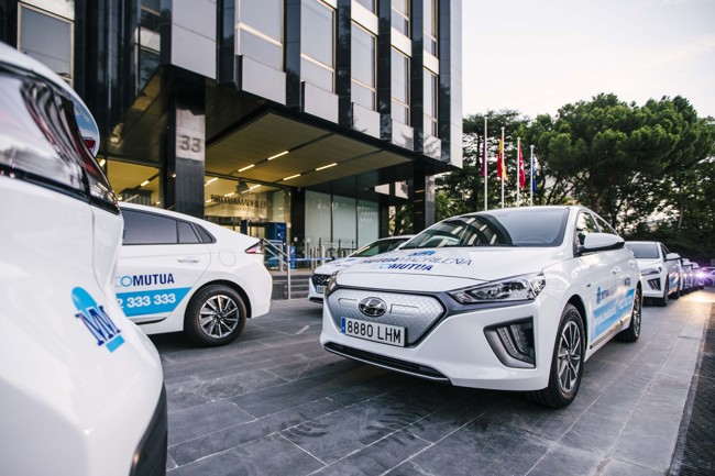 Mutua Madrileña lanza la primera cobertura integral para las baterías de vehículos electrificados