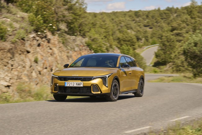 Kia trae a España el K4, su modelo de gasolina más versátil y ECO, disponible por 30.770 euros