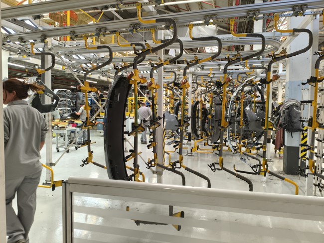 Los sindicatos de Renault convocan paros hoy e irán a la huelga indefinida si la empresa no negocia