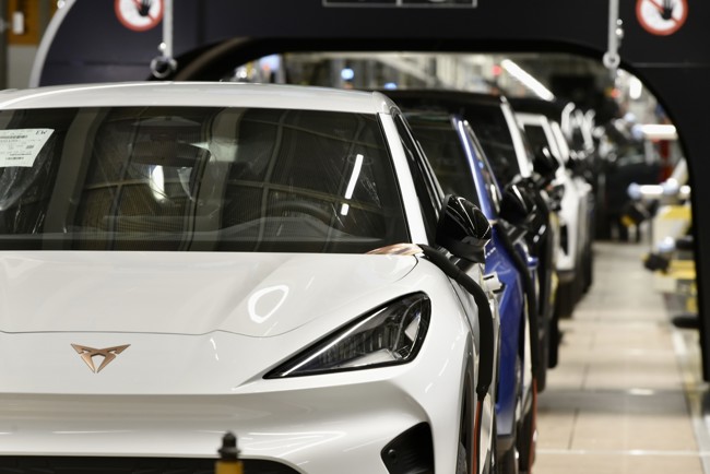 La planta de Seat en Martorell empieza a producir los eléctricos Cupra Raval y Volkswagen ID. Polo