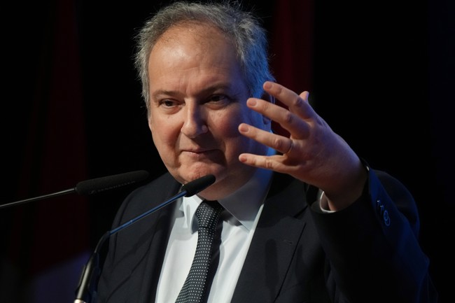 Vox exige la comparecencia del ministro de Industria en el Congreso por las ayudas al coche eléctrico