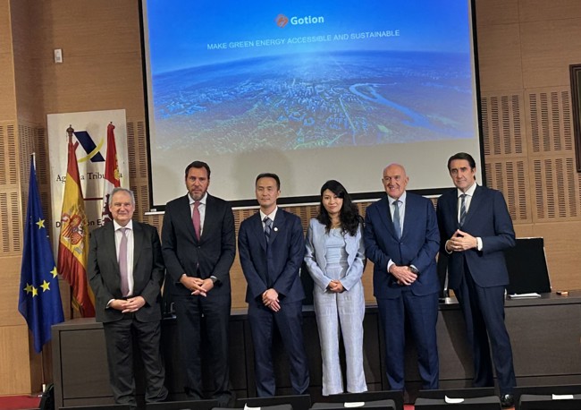 Gotion planea instalar en Valladolid en 2027 una "gigafactoría" de "economía circular de baterías"