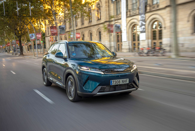 BYD lidera el mercado híbrido enchufable en abril con el Atto 2 y el Seal en las dos primeras plazas