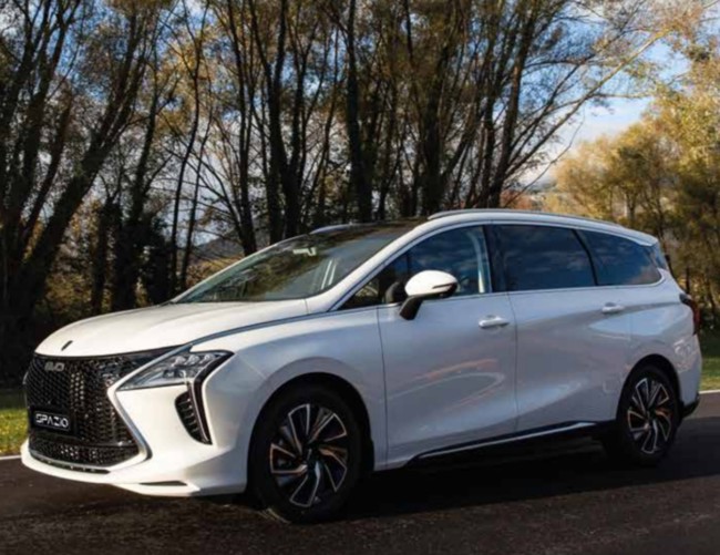EVO amplía su gama con el Spazio, un SUV de siete plazas de gasolina o GLP desde 33.400 euros