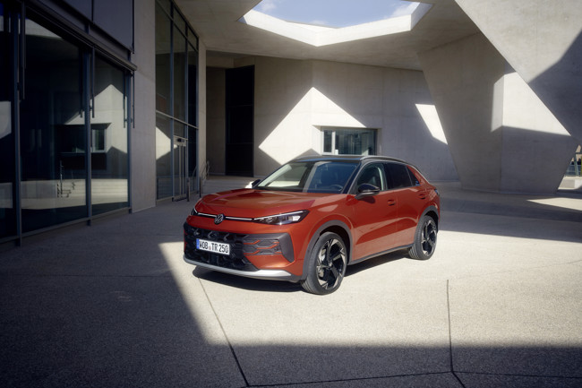 Volkswagen T-Roc, el SUV más vendido de la marca alemana, desde 34.280 euros en España
