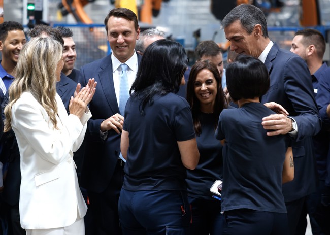 Sánchez destaca que el acuerdo de Geely y Ford demuestra la capacidad de España para atraer inversiones