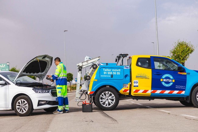 El calor extremo dispara un 50% las asistencias en carretera, según Mutua Madrileña