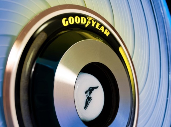 Goodyear pierde 392 millones en el primer semestre, frente a ganancias de un año atrás