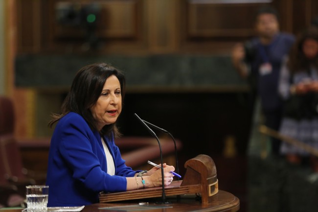 Margarita Robles traslada a Rueda que el proyecto de SAIC en Ferrol tendrá el aval de Defensa