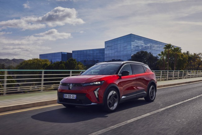 Renault ofrece hasta 600 km de autonomía en el Scenic E-Tech eléctrico, ideal para viajes familiares