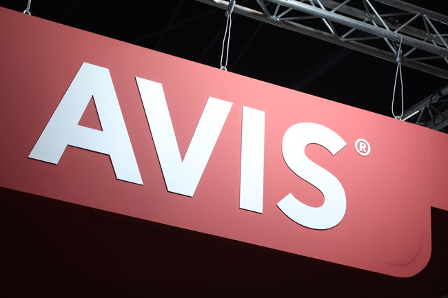 Consumo impone una sanción de un millón de euros a Avis por prácticas abusivas