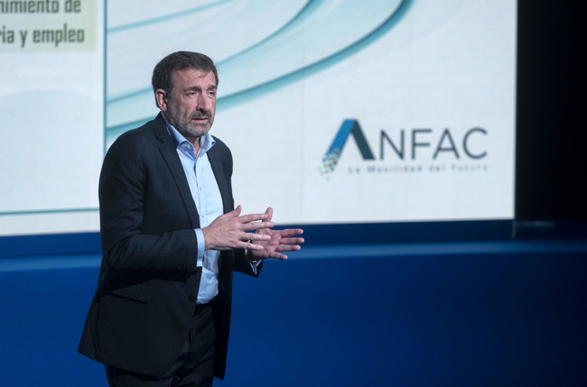 López-Tafall (Anfac) asegura que las ayudas para comprar coches eléctricos en España son "potentes"
