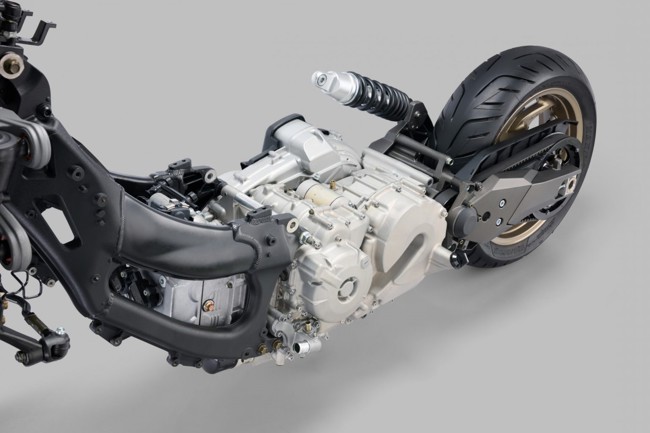 Kymco niega haber cedido la plataforma tecnológica de su motocicleta AK 550 a otros fabricantes