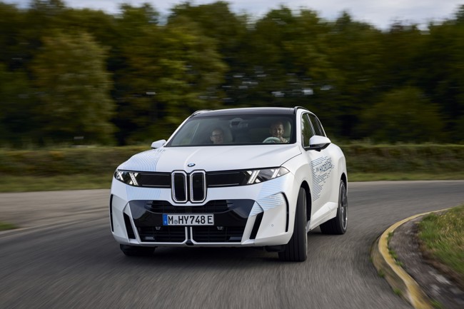 BMW inicia las primeras pruebas en condiciones reales del nuevo iX5 con propulsión de hidrógeno