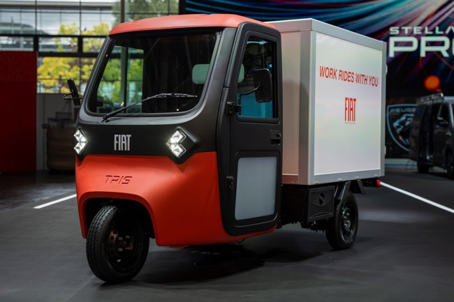 Fiat presenta la nueva versión de su furgoneta de micromovilidad Tris, más segura y cómoda