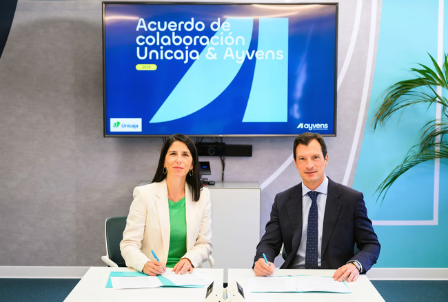Unicaja y Ayvens facilitan el acceso al renting de  vehículos con una contratación 100% digital