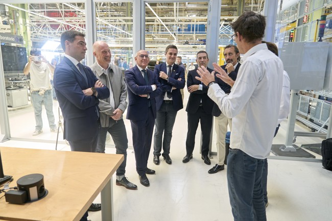 Mercedes y Gobierno vasco destinarán 181 millones a la producción flexible en la automoción