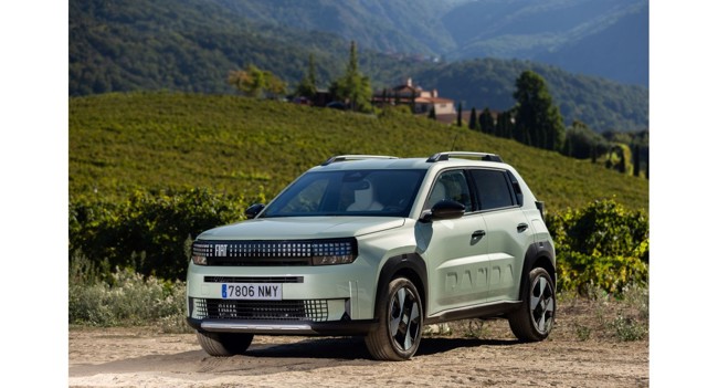 Fiat culmina la gama del Grande Panda con el nuevo motor Turbo 100 gasolina, desde 14.950 euros