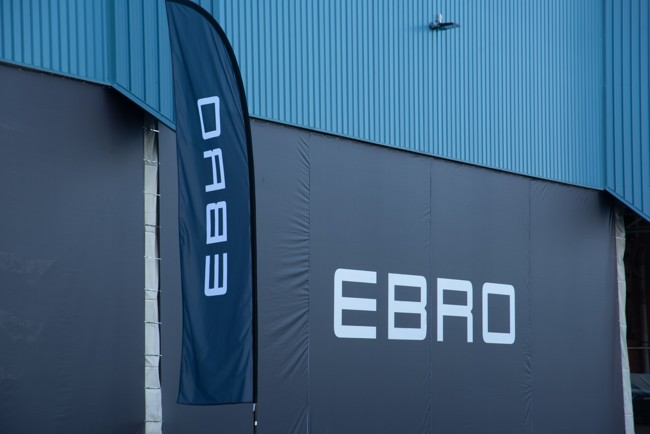 Ebro crea un servicio para contratar el mantenimiento de los vehículos por adelantado