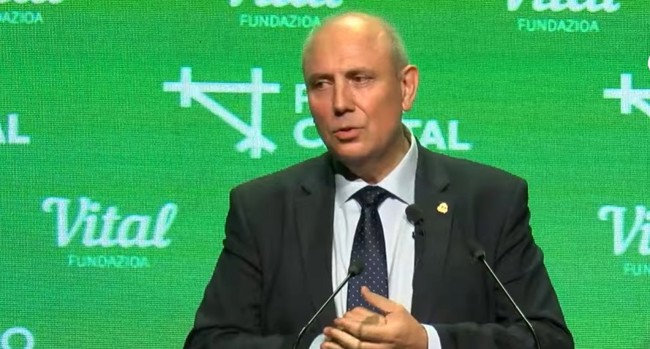 Moñux (Michelin) dice que ninguna de las plantas en España "tiene futuro asegurado más 10 años"