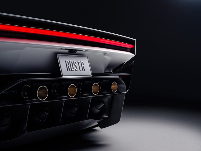 Tesla lanza el Roadster, el deportivo eléctrico capaz de saltar, volar y con una aceleración jamás vista