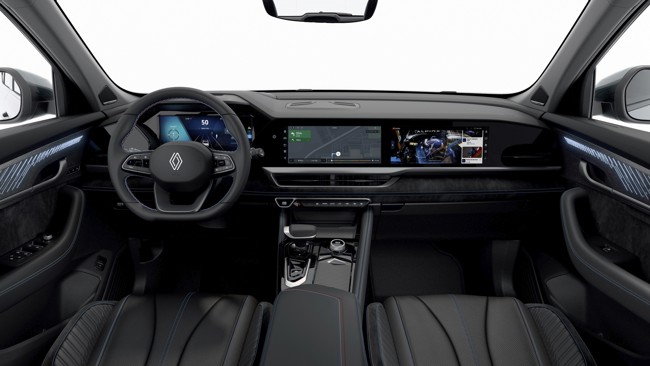 Cuatro de cada 10 conductores ha vivido una situación crítica con la pantalla del coche, según Allianz